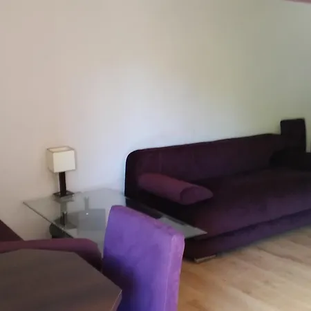 Plazowa 14 Проживание в семье *